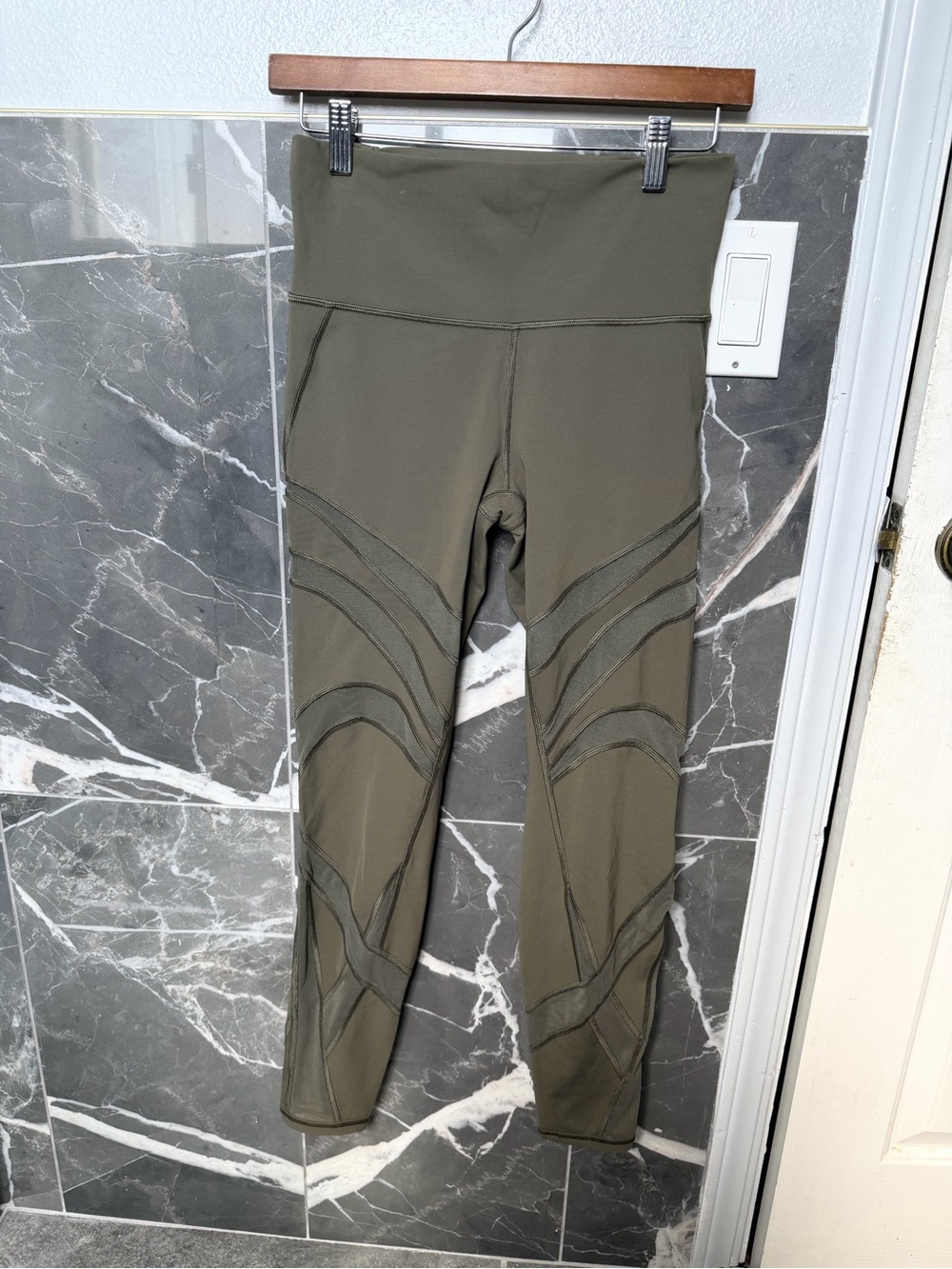 Lululemon Wunder Under leggings